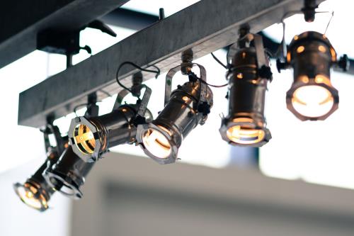 AYDINLATMA ÜRÜNLERİ